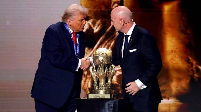 FIFA کا سیاسی دباؤ کے سامنے جھکاؤ: وائٹ ہاؤس کے دباؤ کے بعد Folarin Balogun کی پابندی معطل