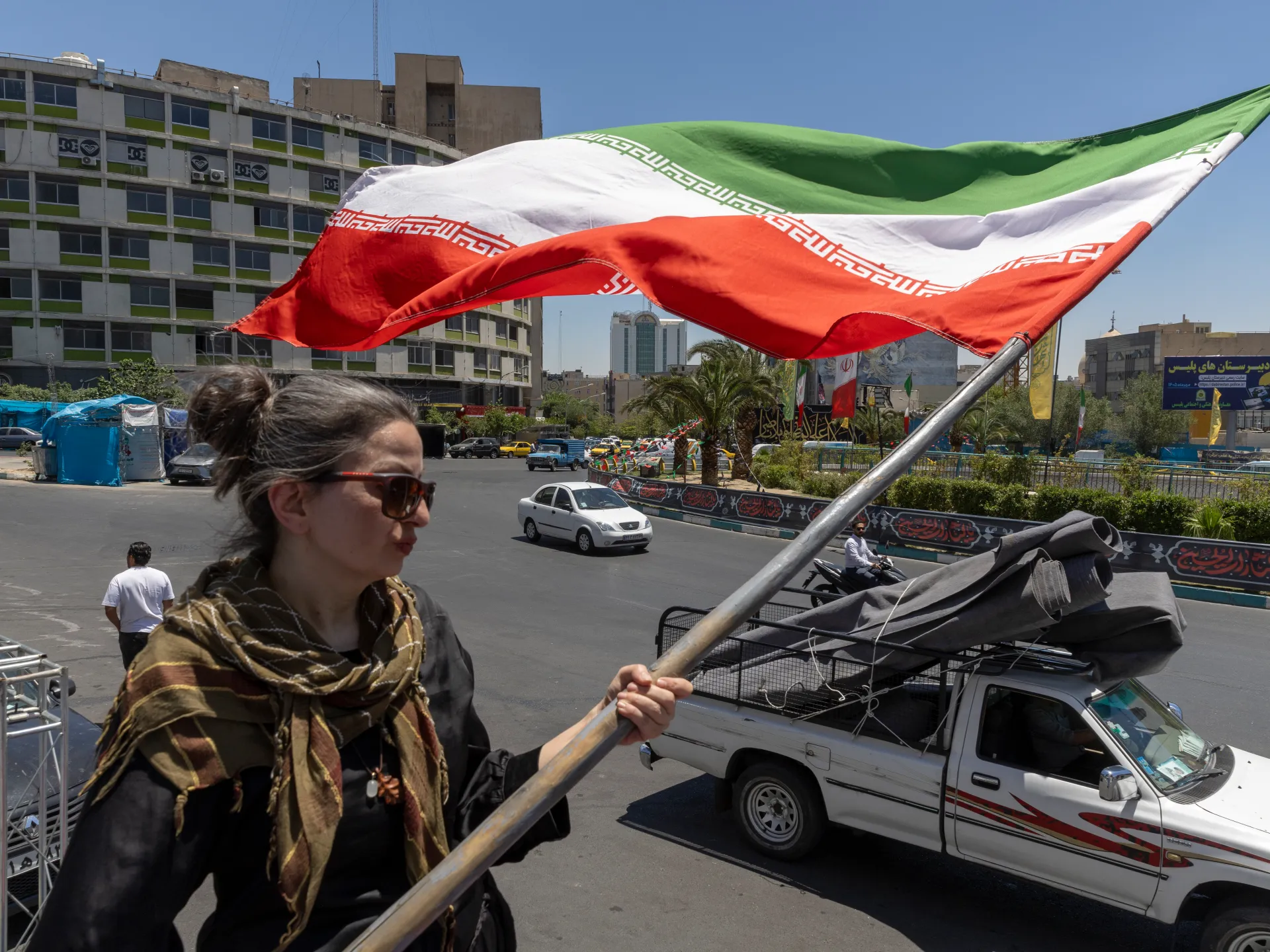 ایران کی نازک صورتحال اور تبدیلی: ایرانی دھڑے امریکہ کے ساتھ معاہدے پر گتھم گتھا