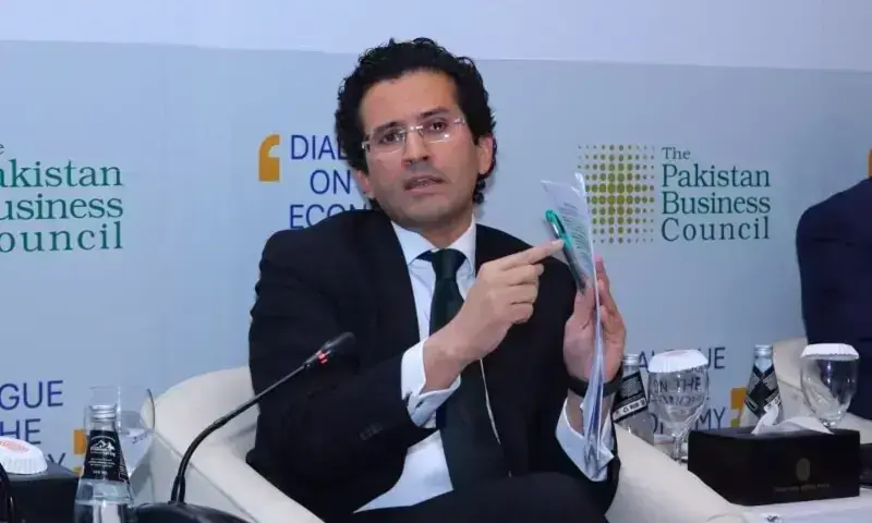 عالمی مارکیٹ میں اتار چڑھاؤ کے باعث پاکستان میں ایندھن کی قیمتوں کا روزانہ تعین