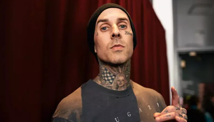 اختتام کی تلاش: محبت اور ہمت نے کیسے Travis Barker کی ذاتی دستاویزی فلم کو بچایا