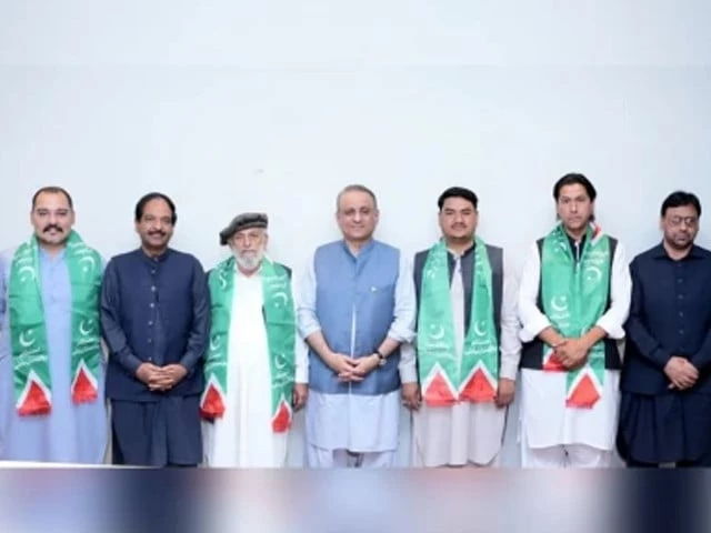 حکمت عملی کی تبدیلی: آزاد امیدواروں کی شمولیت کے ذریعے IPP کی گلگت بلتستان اسمبلی میں انٹری