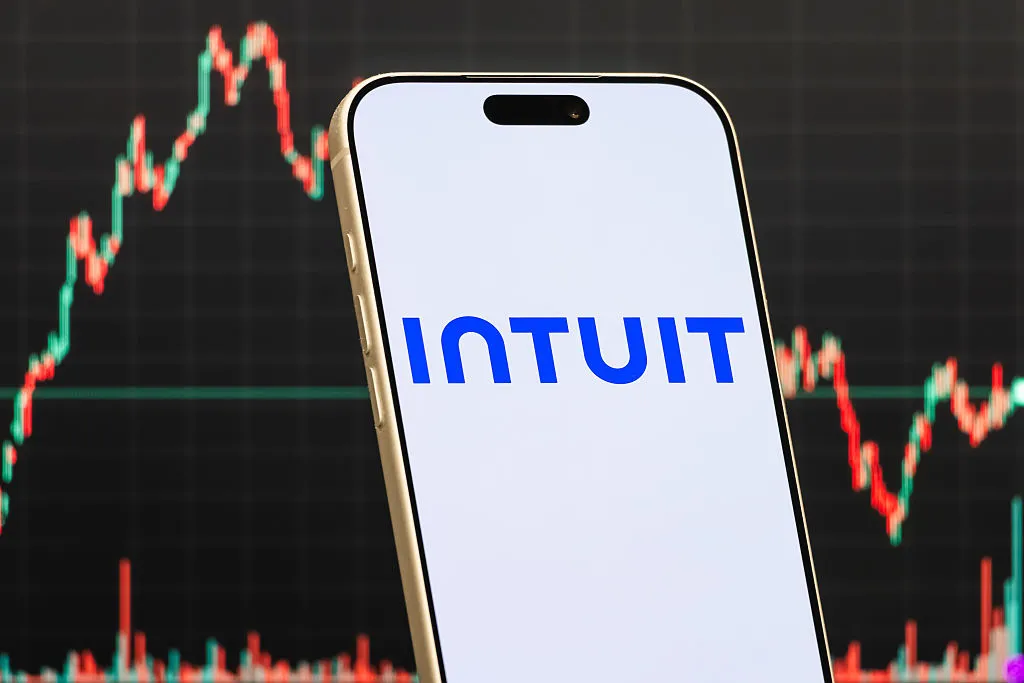 Intuit کی AI کی طرف منتقلی، 3,000 ملازمین کی برطرفی کا اعلان