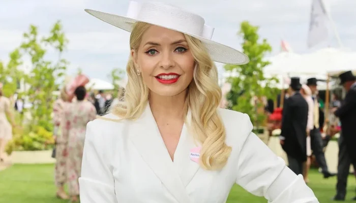 ایک مسلسل سایہ: Holly Willoughby کے اسٹاکر کیس میں نئی دریافت نے پرانے زخم تازہ کر دیے