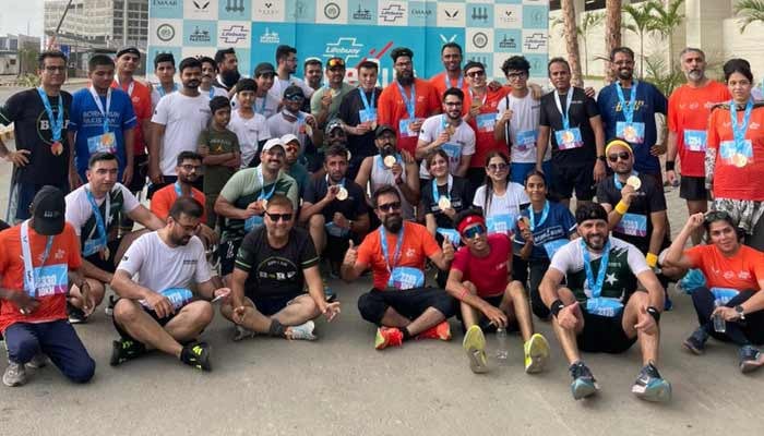 کراچی کی سڑکیں زندہ ہو اٹھیں، ہزاروں افراد صحت مند مستقبل کی جانب دوڑ پڑے
