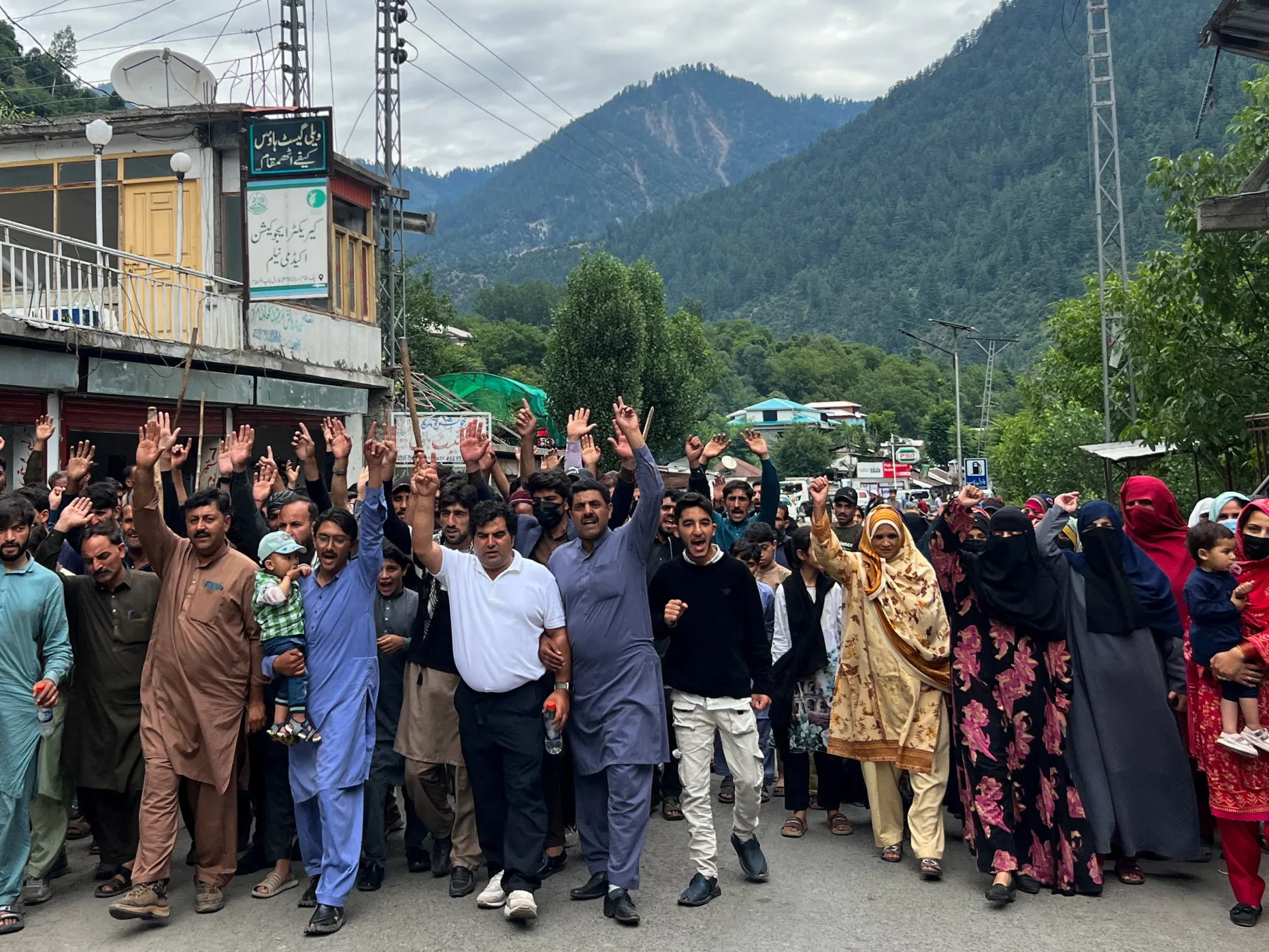 آزاد کشمیر میں بدامنی اور بڑھتی ہوئی ہلاکتوں پر UN کا تحقیقات کا مطالبہ
