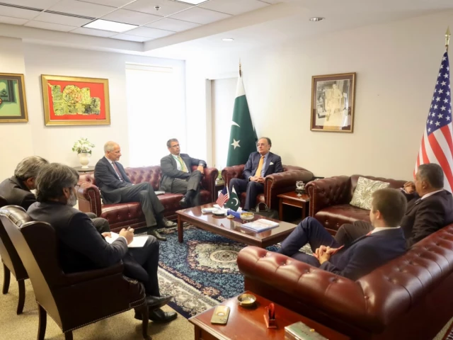 پاکستان کا ایندھن کی درآمدات پر انحصار ختم کرنے کے لیے امریکی ٹیکنالوجی کا رخ