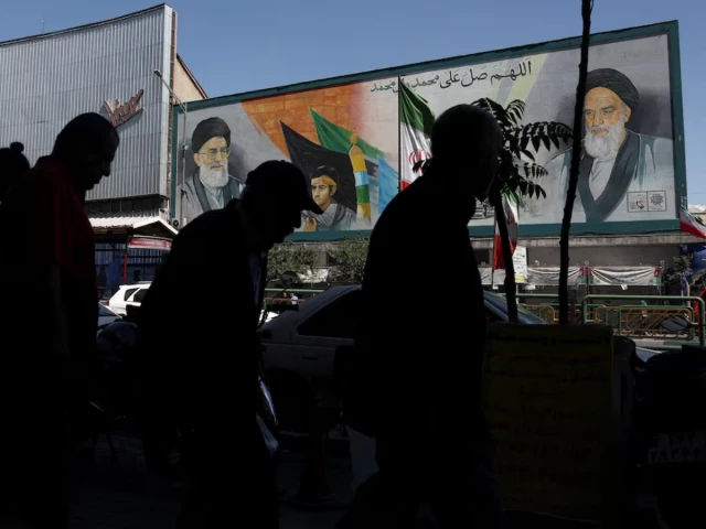 امریکہ ایران کشیدگی میں اضافہ، جنگ بندی کے مذاکرات فیصلہ کن موڑ پر پہنچ گئے