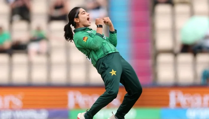 ساؤتھمپٹن کے میدان میں بقا کی جنگ: ورلڈ کپ کے اہم میچ میں پاکستان نے بنگلہ دیش کو قابو کر لیا