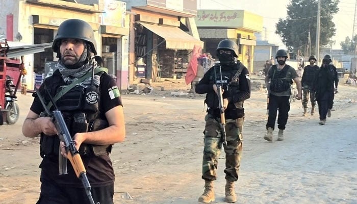 بنوں میں سرحد پر بڑھتی کشیدگی کے درمیان پاکستان نے دہشت گردی کے خلاف کارروائیاں تیز کر دیں
