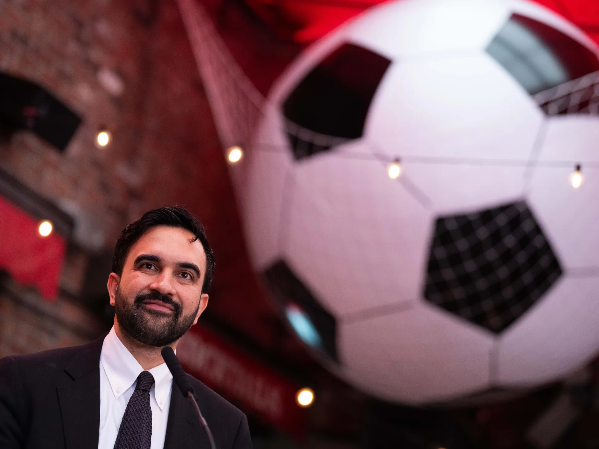 میئر Zohran Mamdani کا World Cup کی مہنگائی کے خلاف بڑا اقدام، ہوسٹ کمیٹی کوٹہ کا استعمال