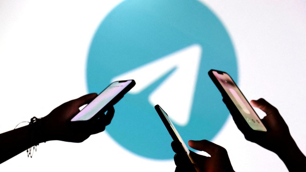 انڈیا میں Telegram پر پابندی: ڈیجیٹل خود مختاری بمقابلہ کارپوریٹ سازش کے الزامات