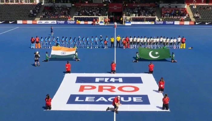 ایک ٹوٹی ہوئی علامت: پاکستان کے جھنڈے سے اقلیتی پٹی ہٹانے پر FIH کی معذرت