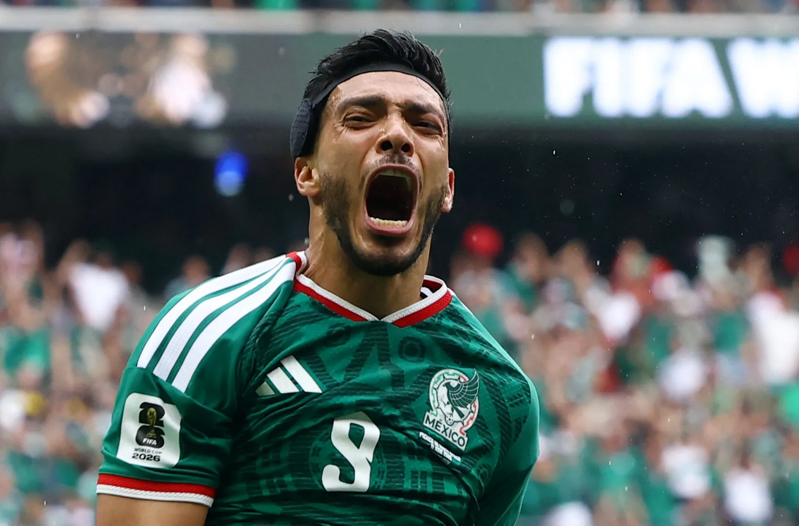 Estadio Azteca میں ہنگامہ: Mexico کی فتح، ورلڈ کپ کے افتتاحی میچ میں ڈسپلن کے تمام ریکارڈ ٹوٹ گئے