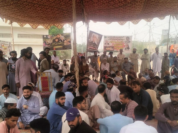 کراچی: نوجوان کے قتل کے خلاف تھانے کے باہر نو روز سے احتجاج جاری