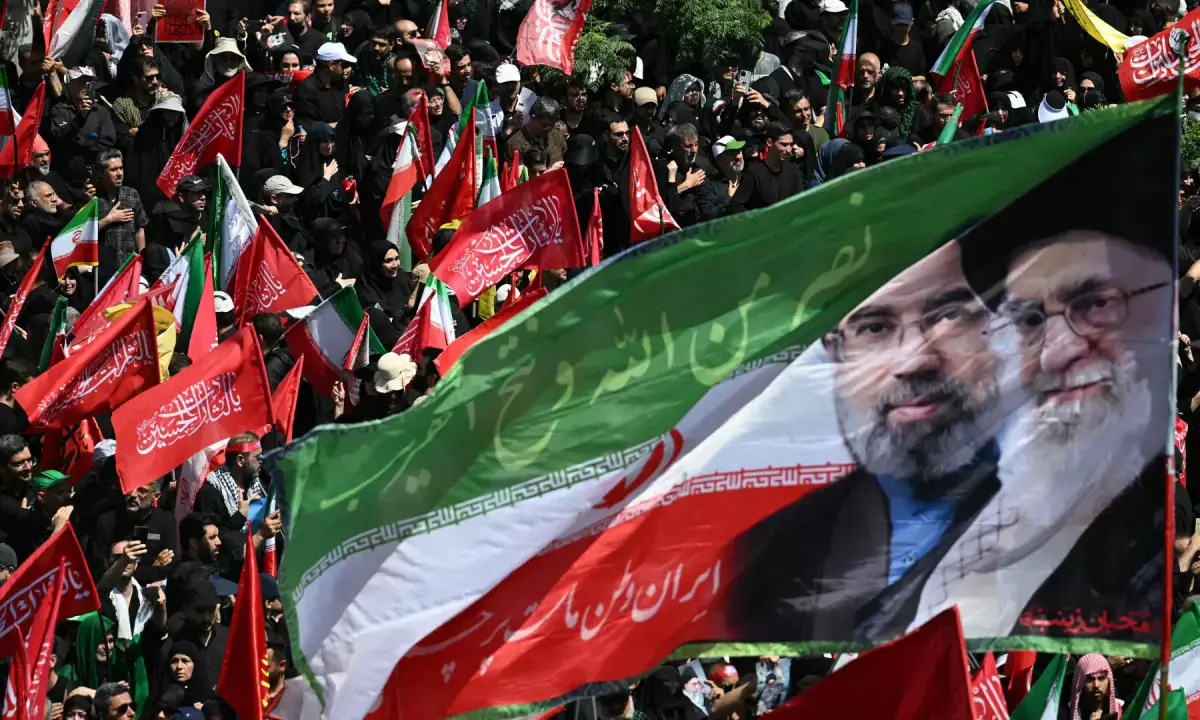 نیوکلیئر تصادم کا خطرہ: مجتبیٰ خامنہ ای نے بدلے کی دھمکی کے ساتھ خاموشی توڑ دی، دوسری جانب ڈونلڈ ٹرمپ کی مکمل تباہی کی دھمکی