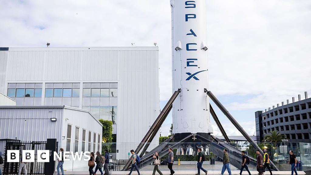 SpaceX کی مالیت ریکارڈ سیکنڈری شیئرز کی فروخت کے باعث 1.8 ٹریلین ڈالر تک پہنچ گئی