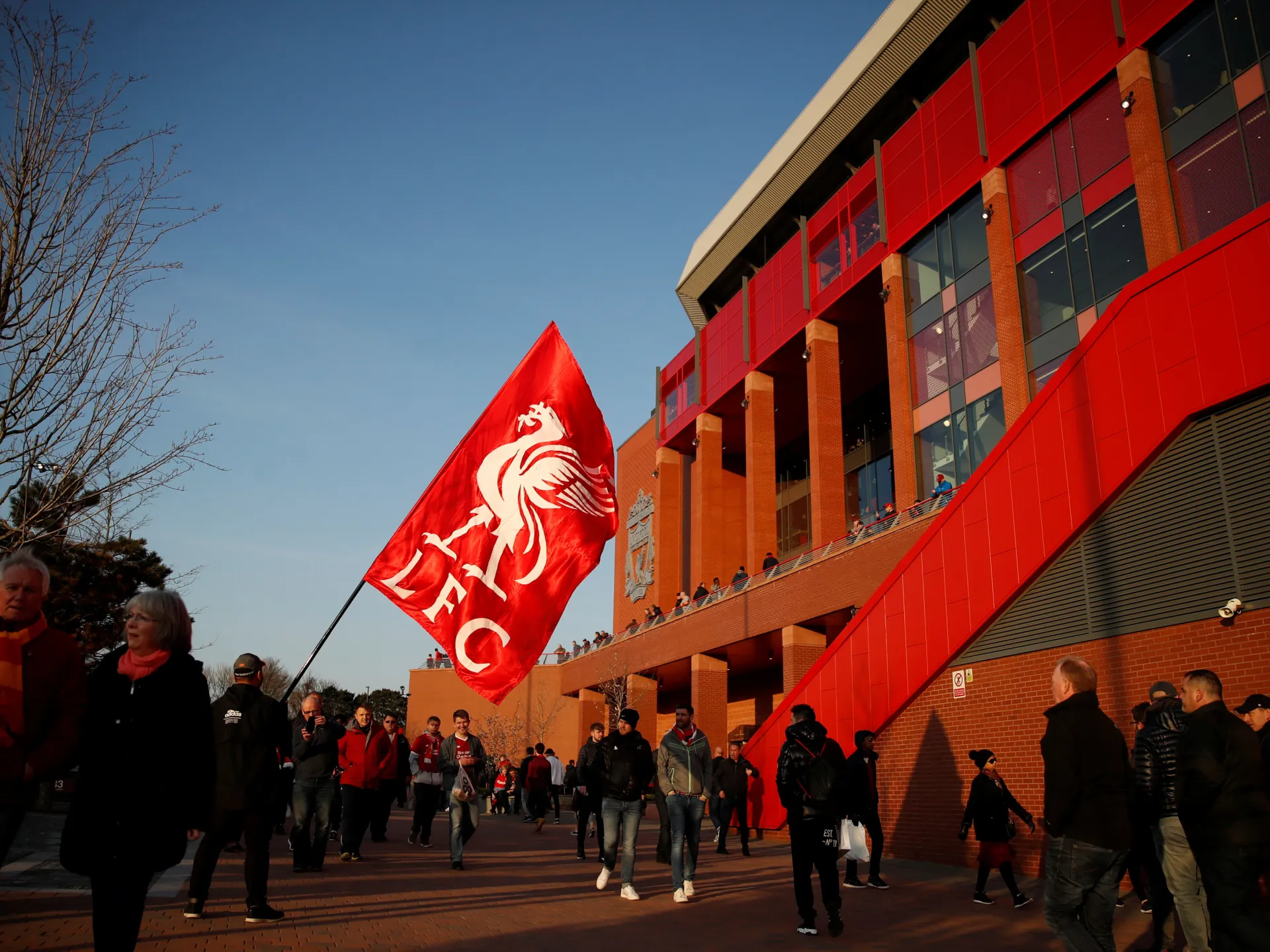 انڈین اسٹیل کے ارب پتی بزنس مین کی Liverpool FC پر نظریں، FSG کلب کی 6 ارب ڈالر کی ریکارڈ مالیت کے لیے تیار