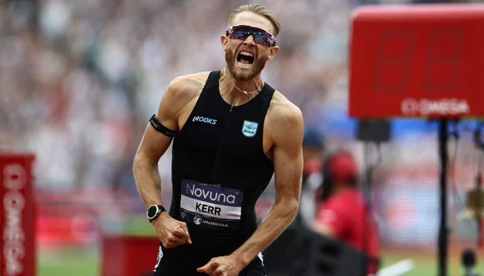 لندن میں Josh Kerr نے میل ریس کا 27 سالہ عالمی ریکارڈ پاش پاش کر دیا