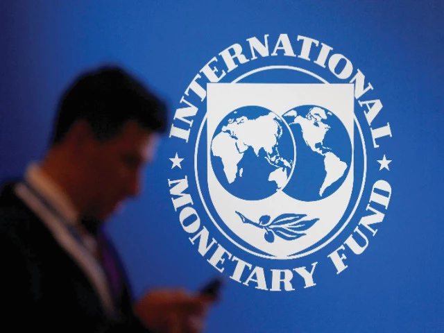 IMF کی NEV ٹیکس رعایتوں کی مخالفت سے پاکستان کی آٹو پالیسی کا مستقبل خطرے میں