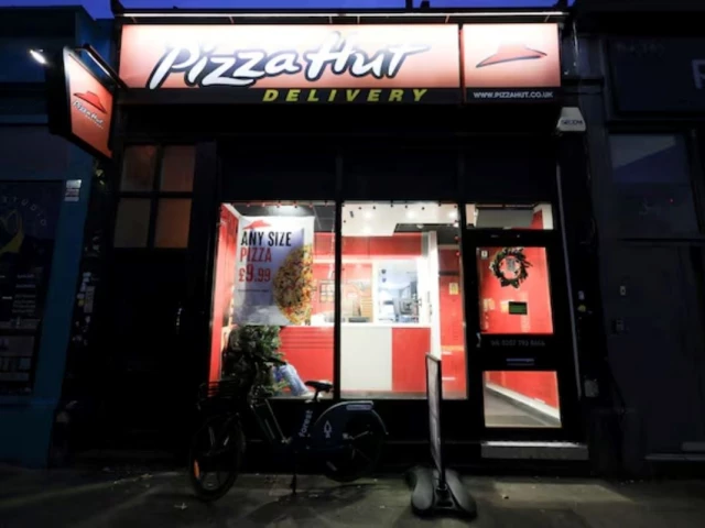 صارفین کے رجحانات میں تبدیلی: Yum Brands نے Pizza Hut کو 2.7 ارب ڈالر میں فروخت کر دیا
